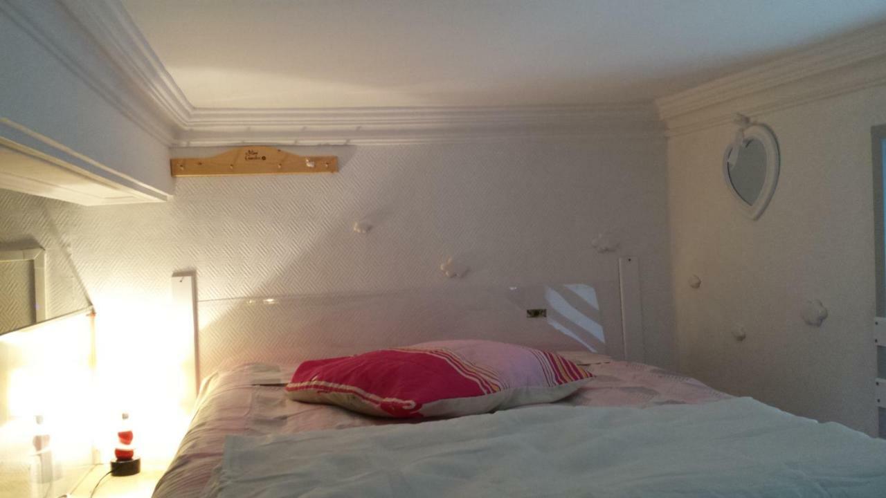 Coquet Studio En Mezzanine Nuit Pour 2 Personnes Saint-Girons  Extérieur photo